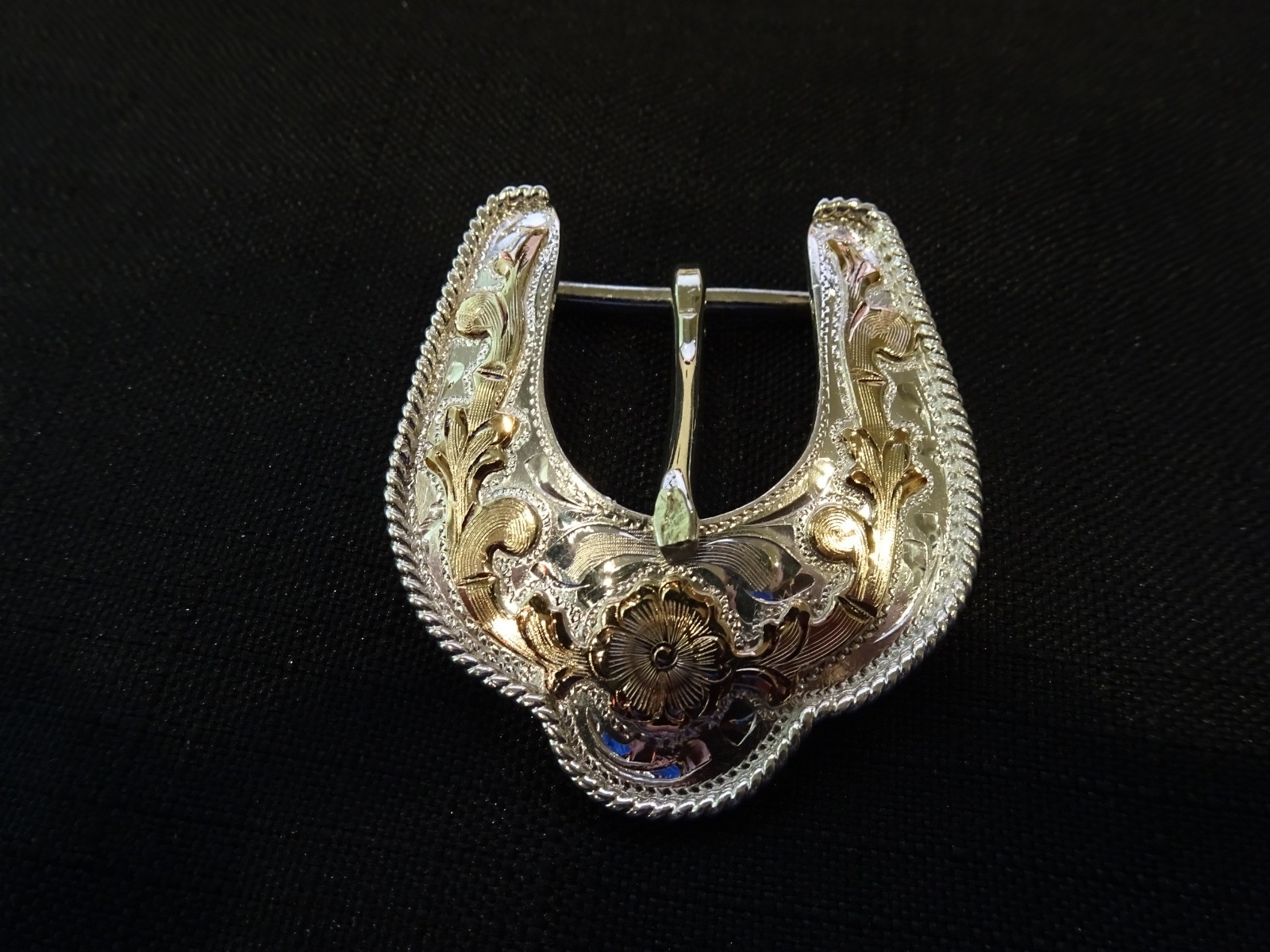 # 651-VINTAGE 10K AND 925 STERLING SILVER MEXICO BELT BUCKLE--VERY FANCY # 651-VINTAGE 10K AND 925 STERLING SILVER MEXICO BELT BUCKLE--VERY FANCY