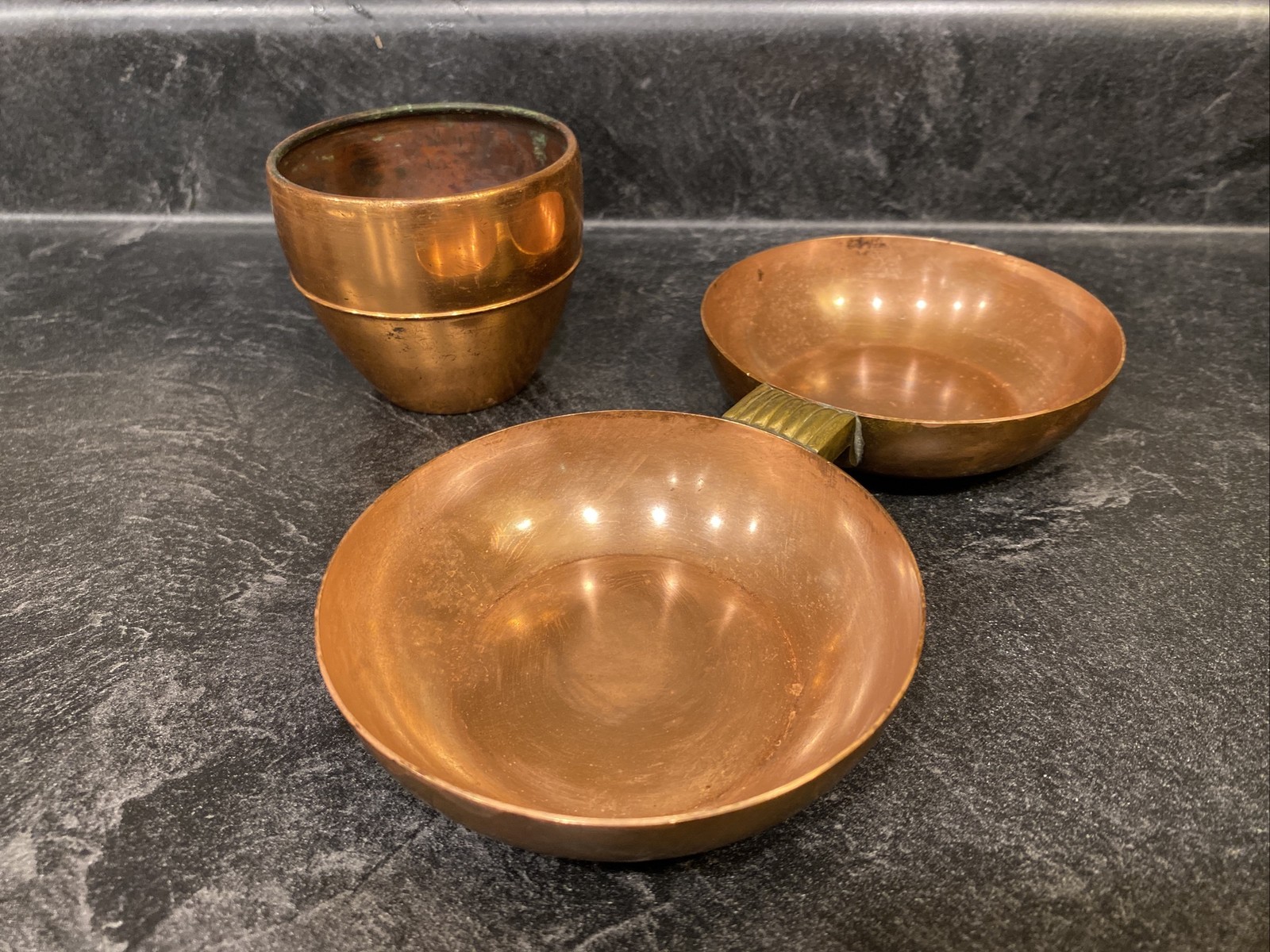 LOOK/READVintage/Antique Chase USA Copper and Brass Company Small Bowls~ 2 Pcs~ LOOK/READVintage/Antique Chase USA Copper and Brass Company Small Bowls~ 2 Pcs~