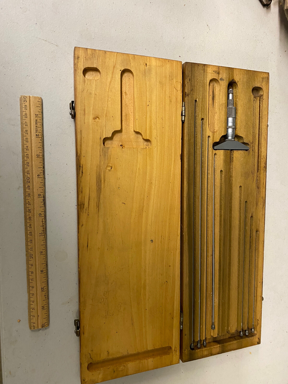 VINTAGE SCHERR TUMICO Micrometer Depth Gauge Set in ORIGINAL WOOD CASE