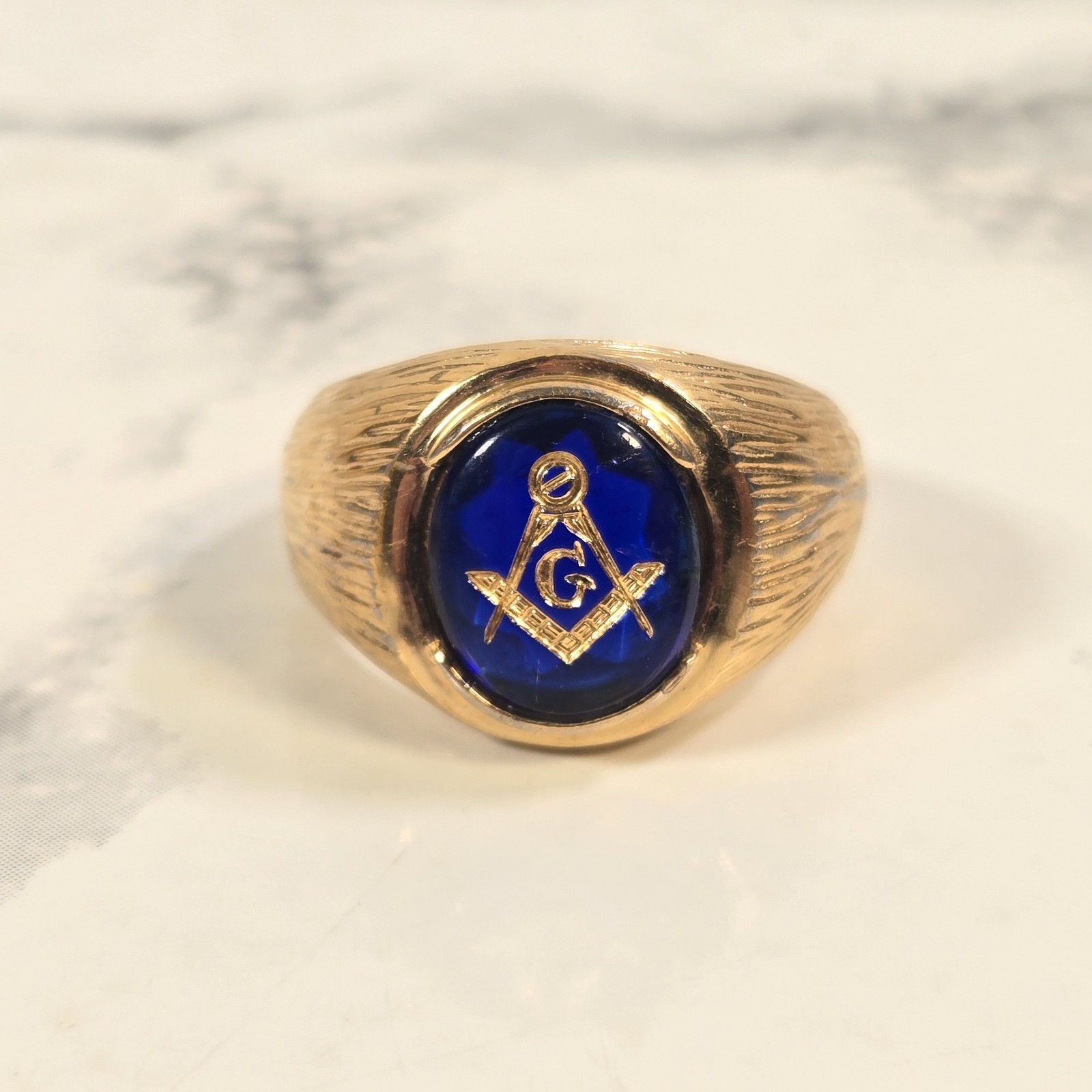 Vintage Men\'s 18K HGE Gold-Toned Freemason Masonic Masonry Square & Compass Ring