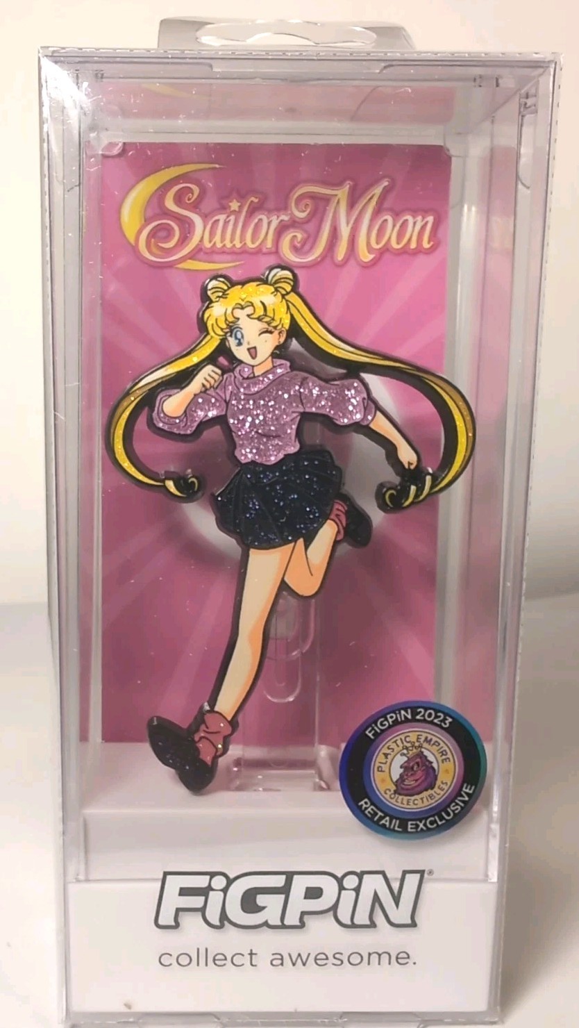 FiGPiN Sailor Moon - Usagi Tsukino (Glitter) #1424 LE 500 *LOCKED* FiGPiN Sailor Moon - Usagi Tsukino (Glitter) #1424 LE 500 *LOCKED*