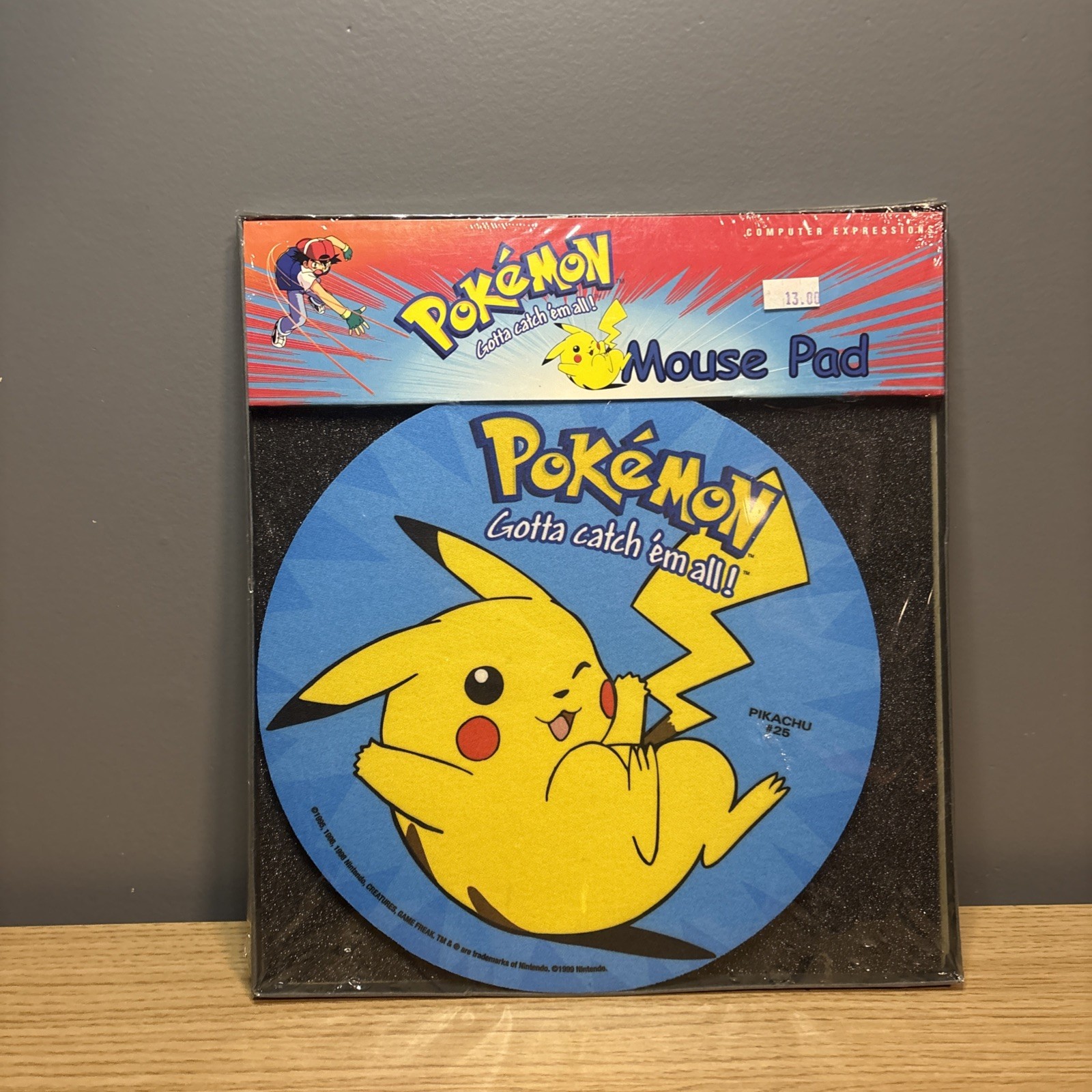 Vintage 1999 Pokemon Pikachu #25 Nintendo Mouse Pad brand new some punctures 