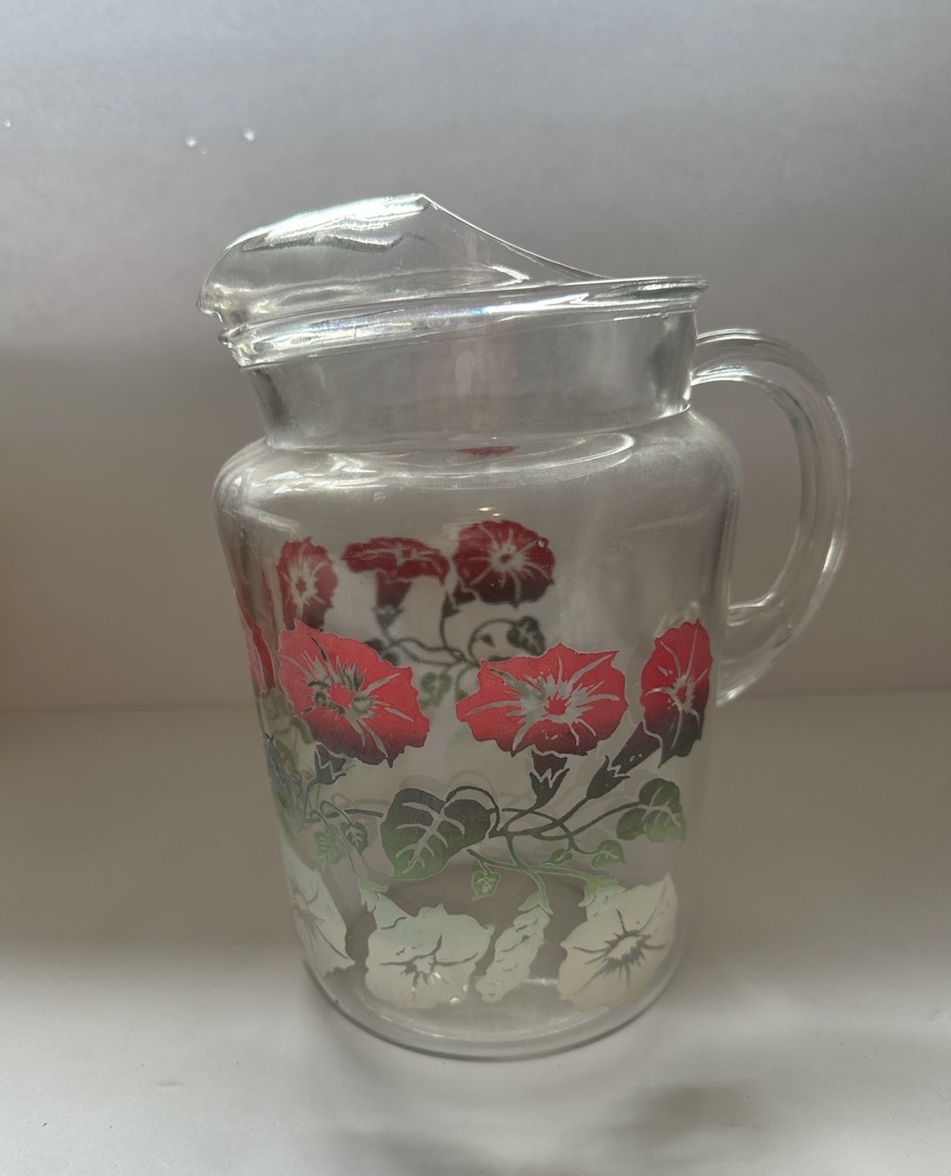 VTG Anchor Hocking Glass Poppy Pitcher w Ice Lip Ombré Red And White