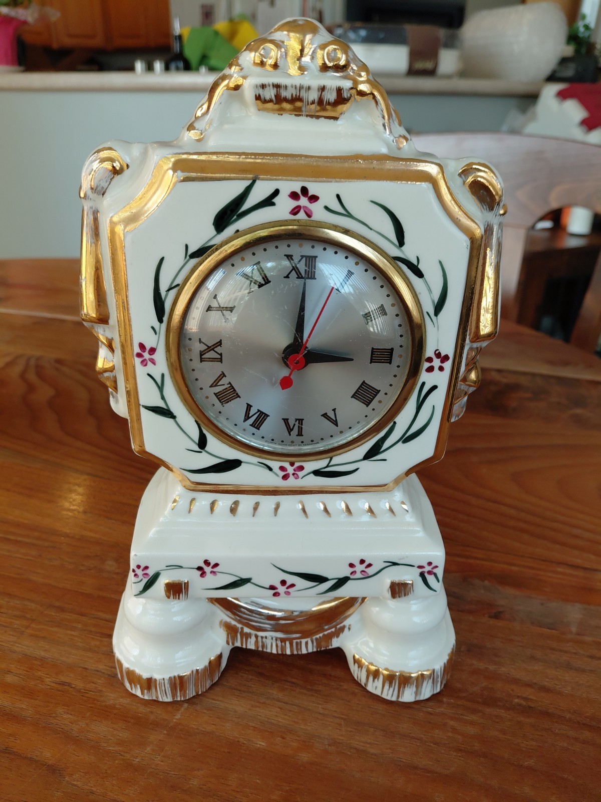Vintage Devereaux 1940 Oxford Metal Spinning Co.  Victorian Style Clock- Works 