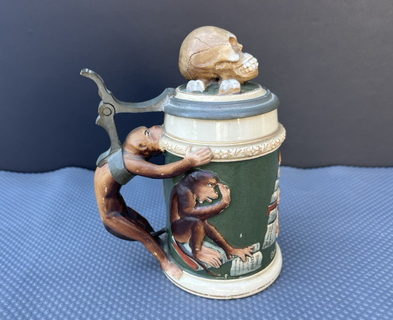 RARE Antique German REINHOLD HANKE Darwin Chimp Monkey & Human Skull Beer Stein
