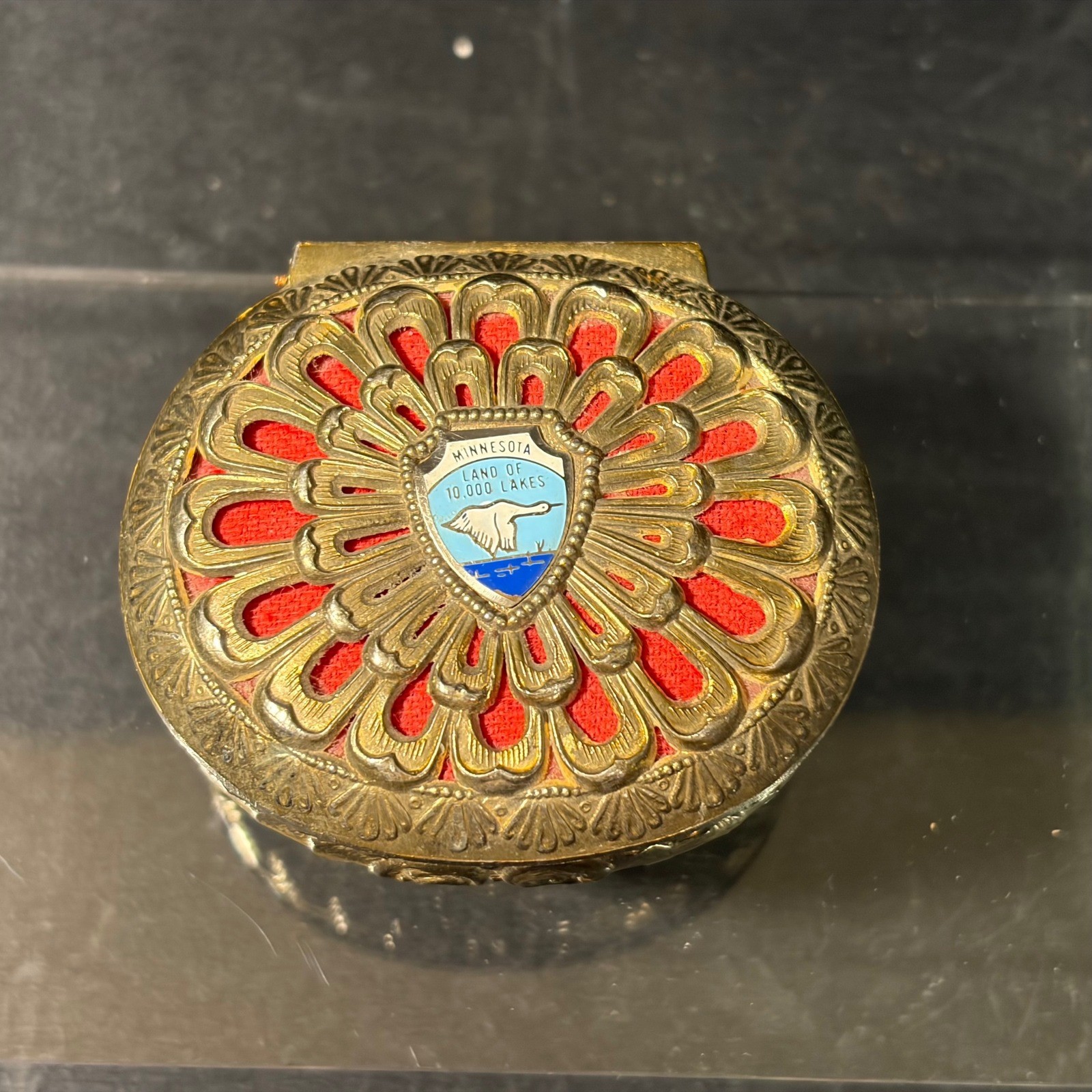 Vintage Minnesota Land of 10000 Lakes Filigree Trinket Box Gold Tone Red Velvet