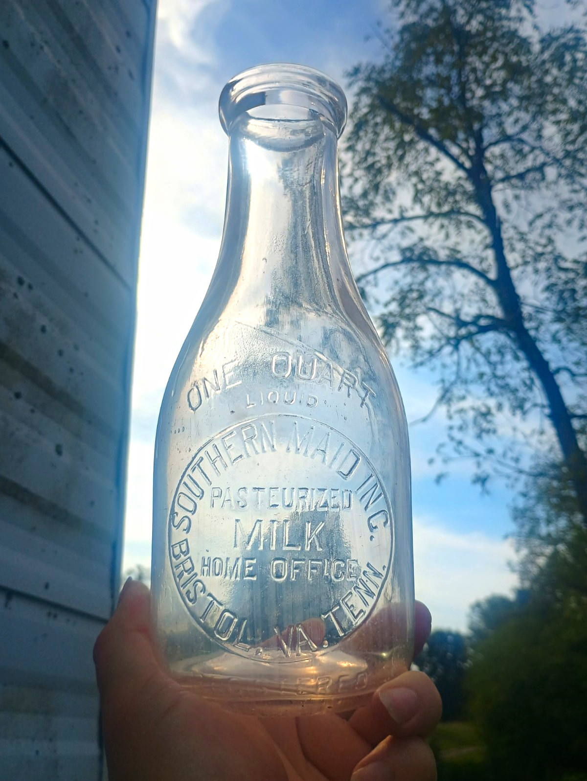 Vintage Quart Southern Maid Inc. Bristol Virginia VA TN Milk Bottle