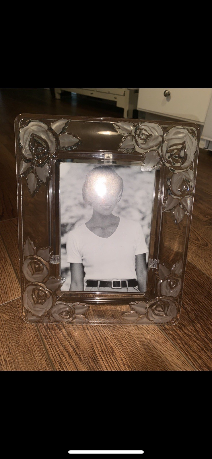 Beautiful Frosted Glass Picture Frame Rose Pattern Frame: Very Nice