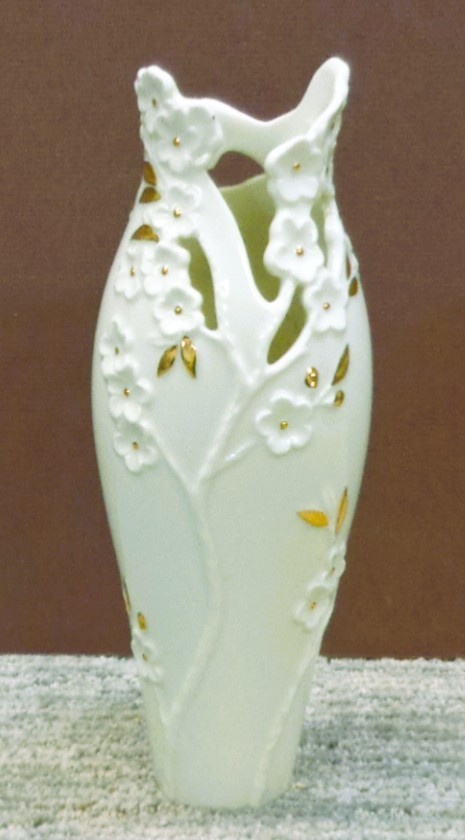 Lenox Cherry Blossom Gold Accent Bud Flower Vase Pierced Design Fine Bone China