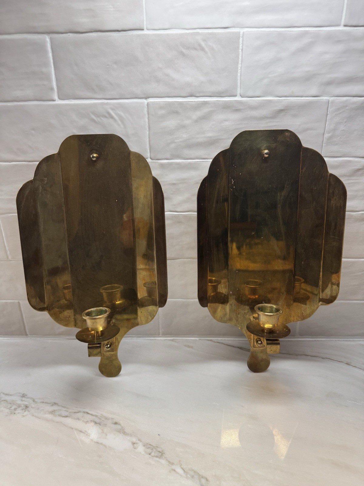 ✨Vintage pair MCM brass wall sconce candle holders-scalloped, shield-like design ✨Vintage pair MCM brass wall sconce candle holders-scalloped, shield-like design