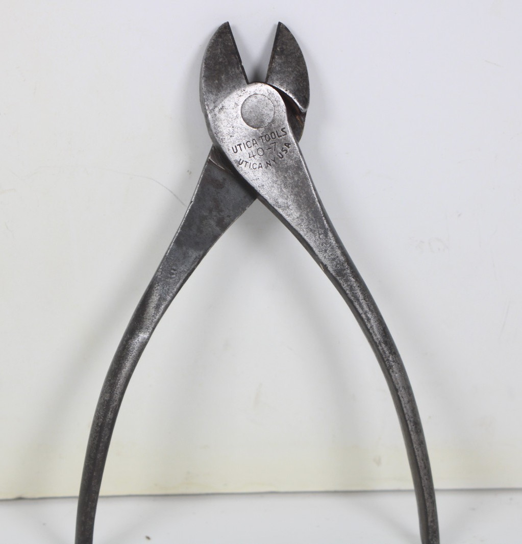 Vintage UTICA TOOLS 40-7 USA Wire Cutters Condition is Used Pliers INV#AN12