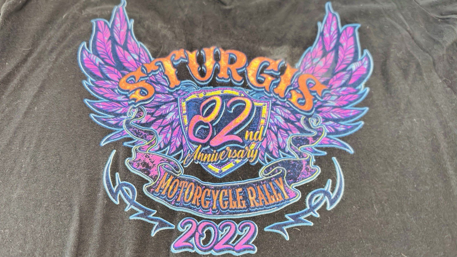 Sturgis 82nd Anniversary Motorcycle Rally 2022 South Dakota Black V-Neck XL Tee Sturgis 82nd Anniversary Motorcycle Rally 2022 South Dakota Black V-Neck XL Tee