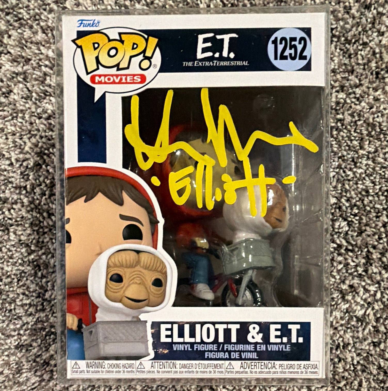 Funko Pop Movies E.T. Elliott & E.T. #1252 Autographed by Henry Thomas