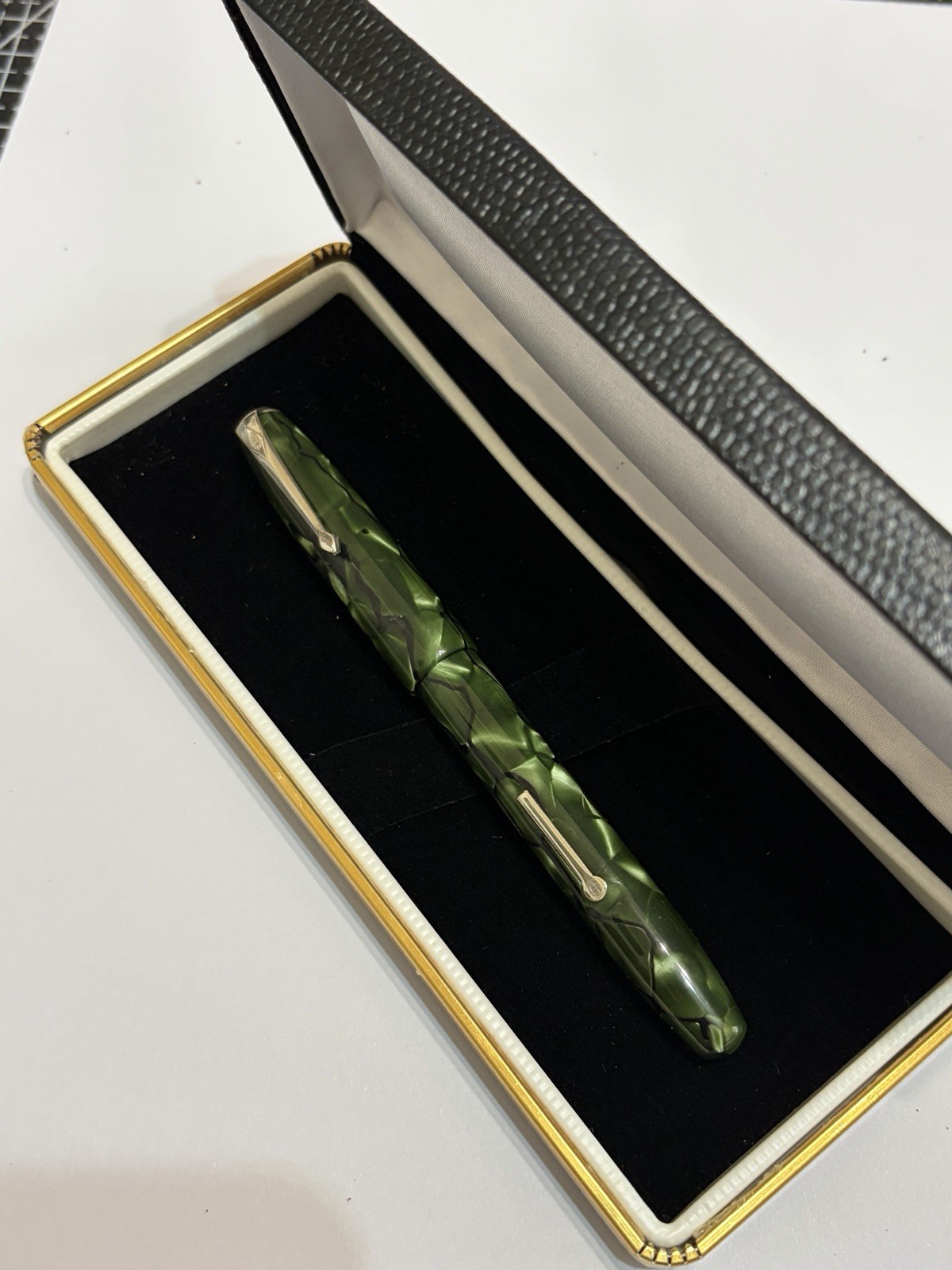 Vintage Conway Stewart No 15 Fountain Pen Green/Black Marble 14K Gold Flex Nib
