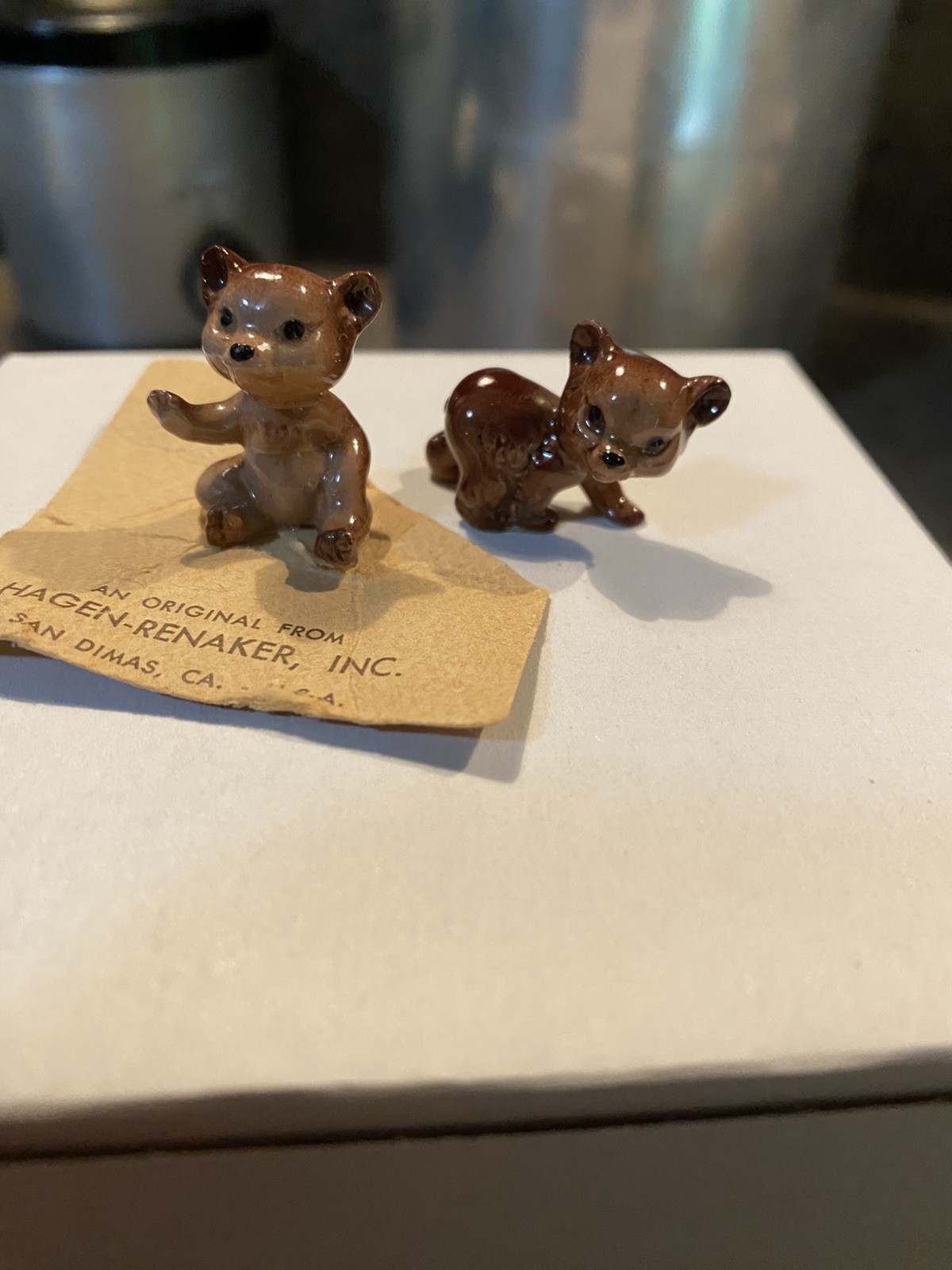 HAGAN-RENAKER 2 Vintage Mini Hagen-Renaker  Brown BEARS (tiny)