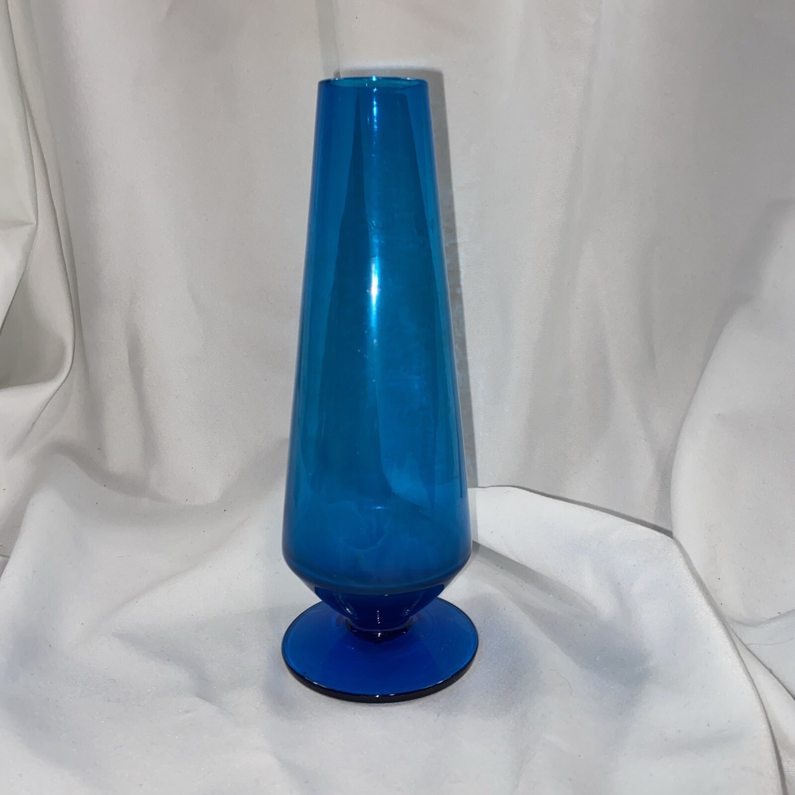 Vintage COBALT BLUE Glass Flower Vase Tapered Body Shape 7.75”