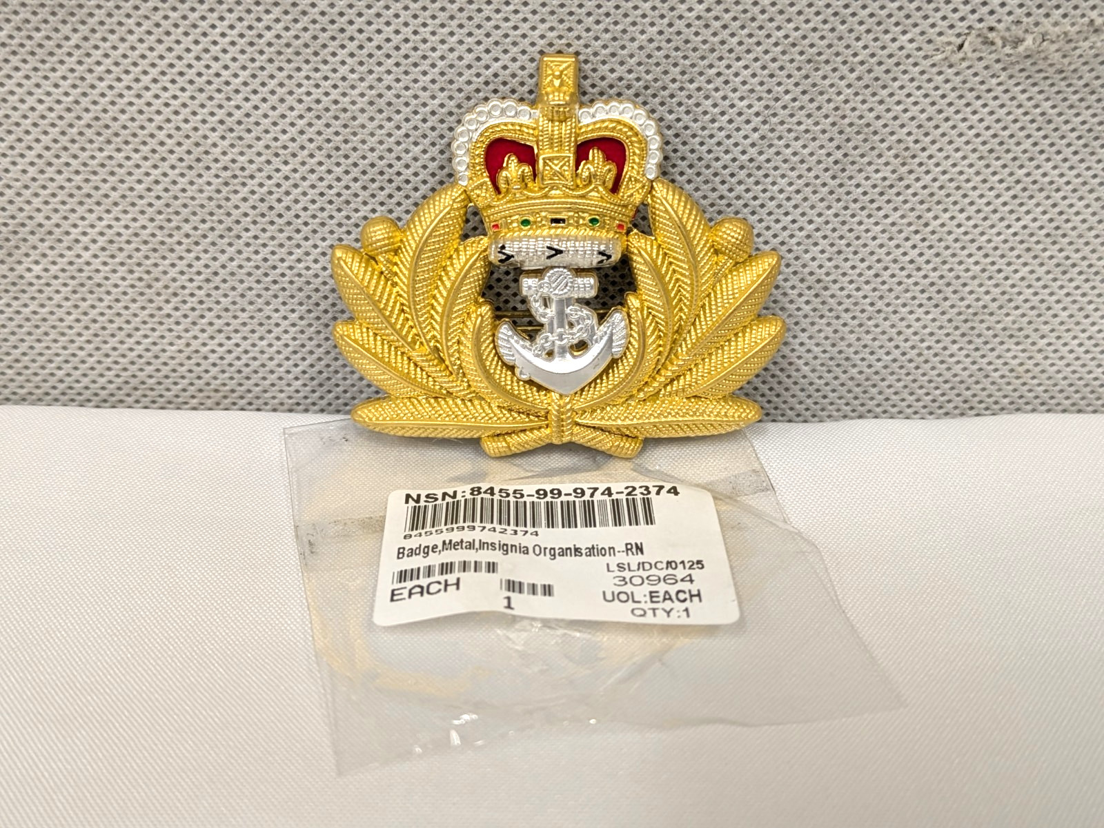 Genuine Royal Navy RN Officers Cap Beret Badge