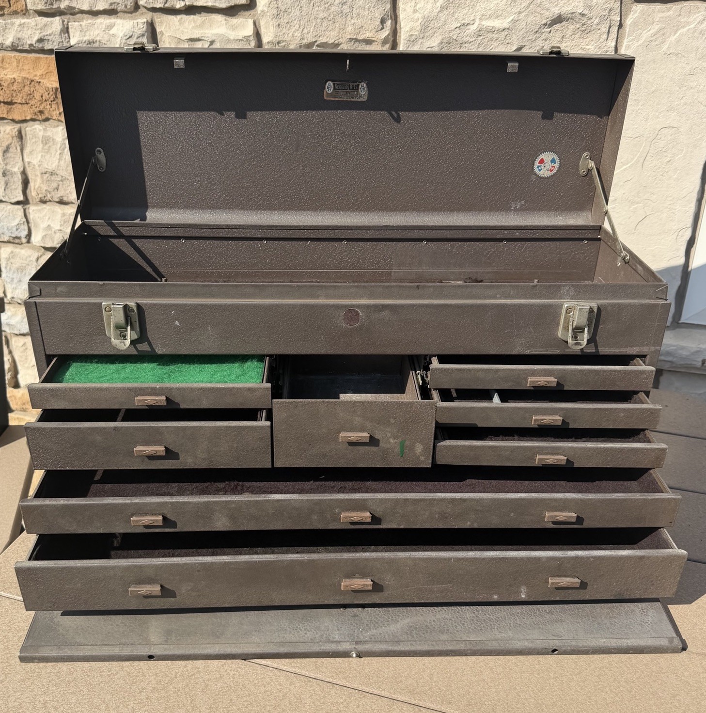 VTG KENNEDY 526 MACHINIST TOOL BOX CHEST 8 DRAWER NO LOCK OR KEY MADE IN USA