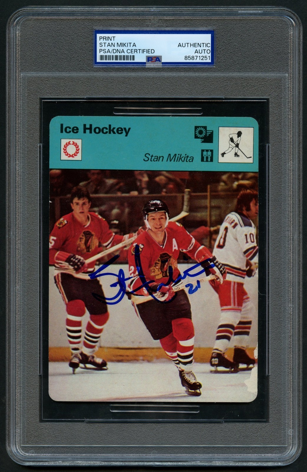 Stan Mikita signed autograph 1977 Sportscaster Card Chicago Blackhawks PSA Slab
