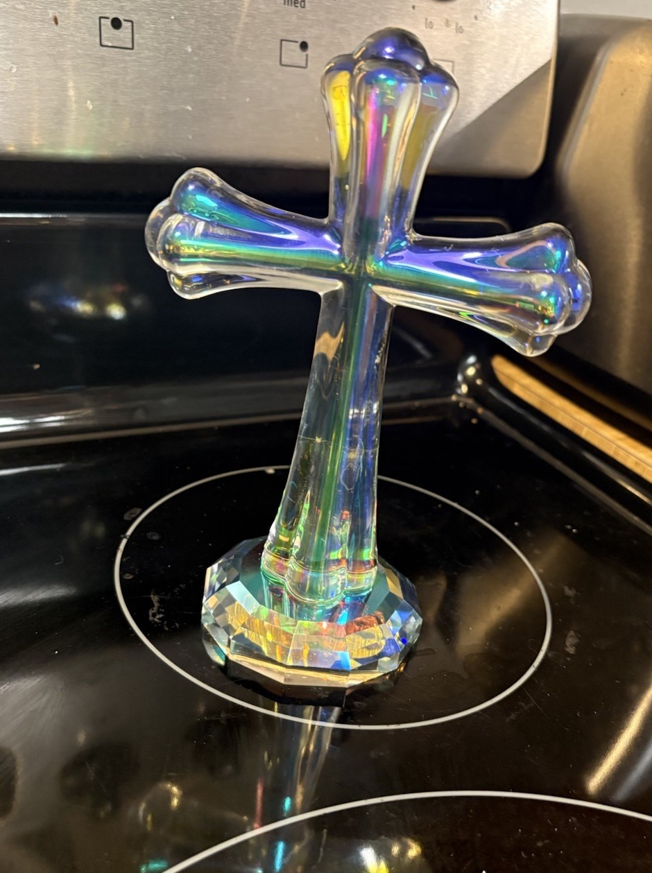 Beautiful Iridescent Glass Standing Cross Decoration 7\ Beautiful Iridescent Glass Standing Cross Decoration 7\