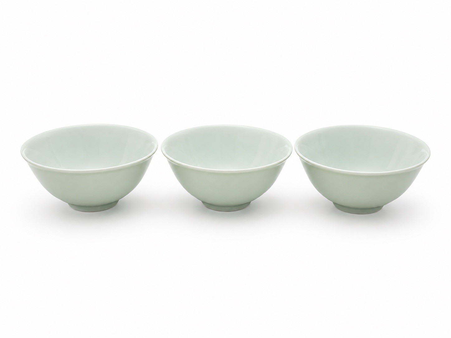 Set Of Vintage 3 Small Celadon Soft Green Plain Bowls 3.5”