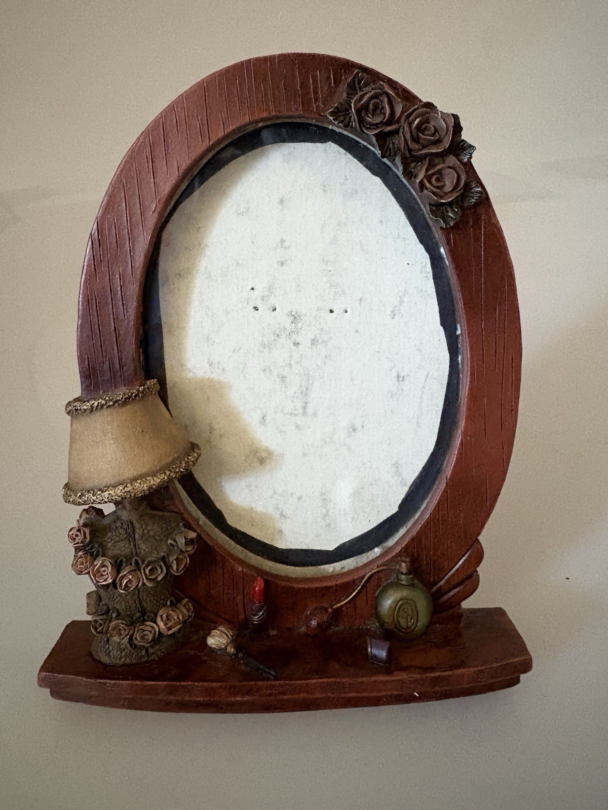 The Unique Collection Antique 3D Picture Frame 6x4”
