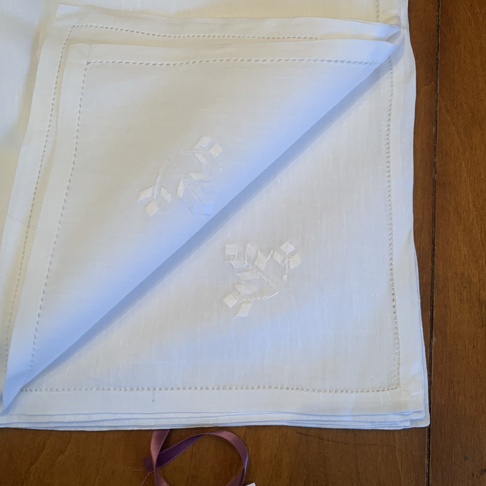Exquisite Linen Napkins Set of 12 New
