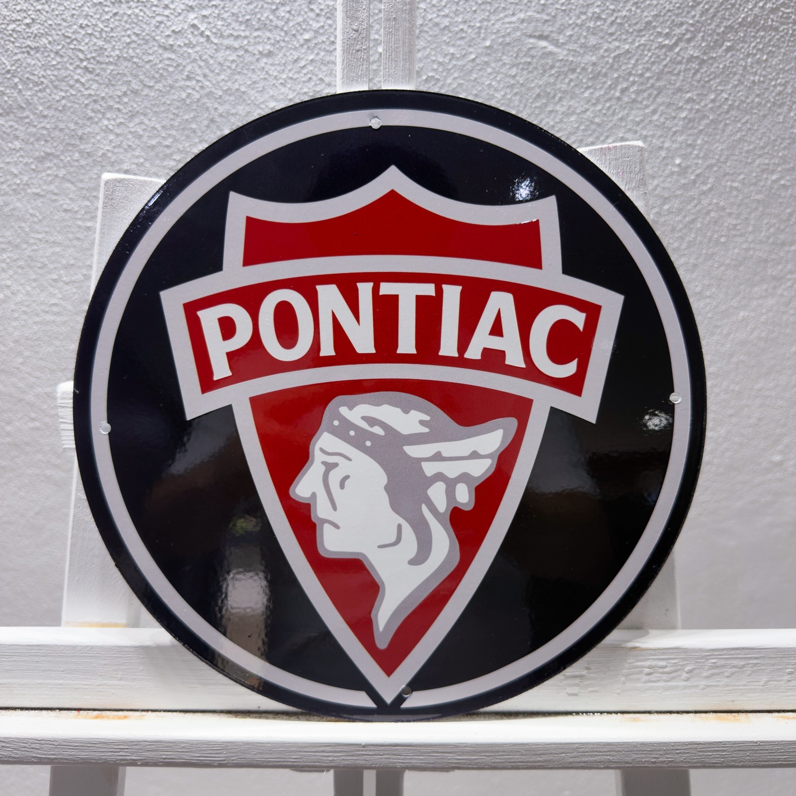Pontiac Vintage Heavy Metal Sign — Classic American Garage Decor — 30 cm (11.8