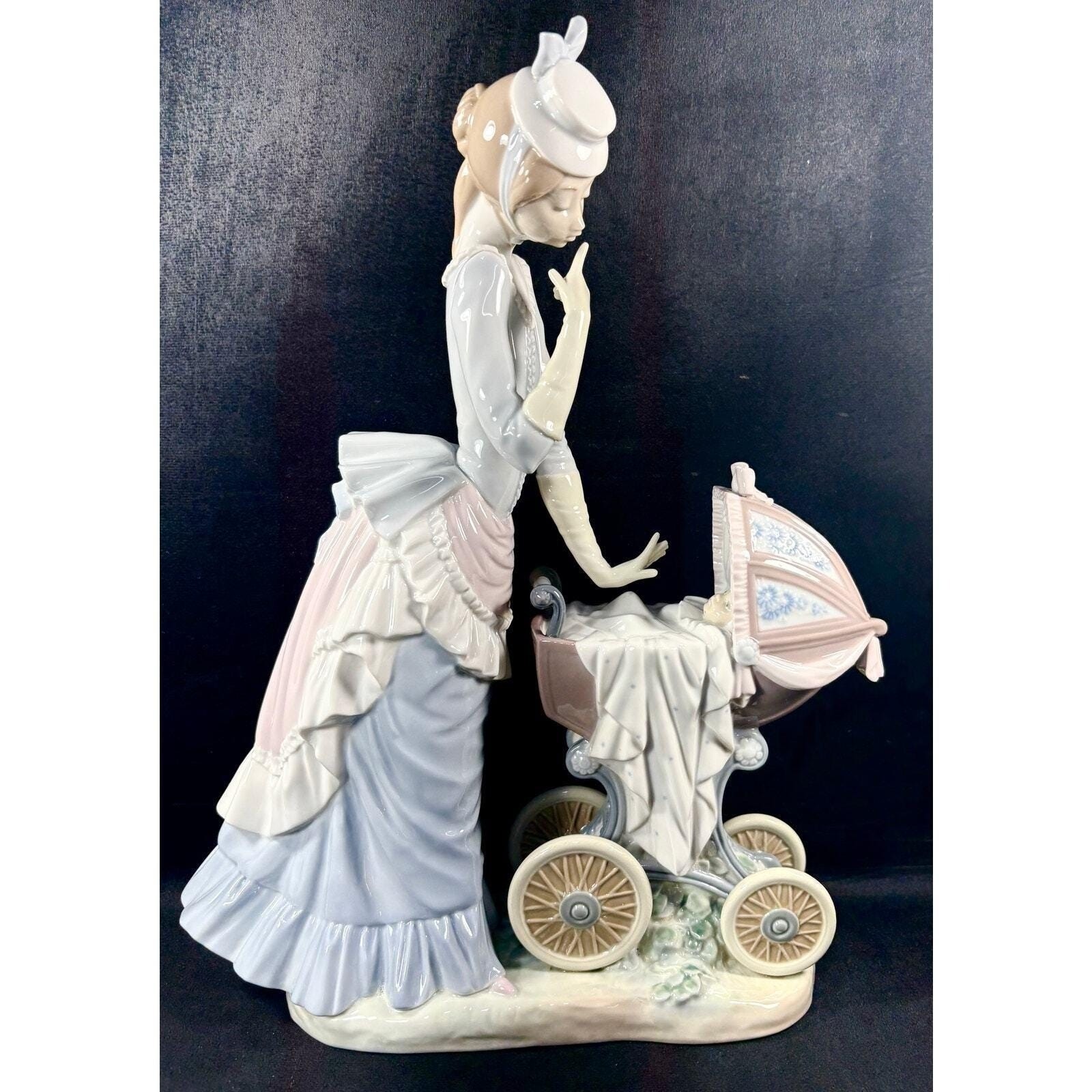 Lladro Figurine 4938 \