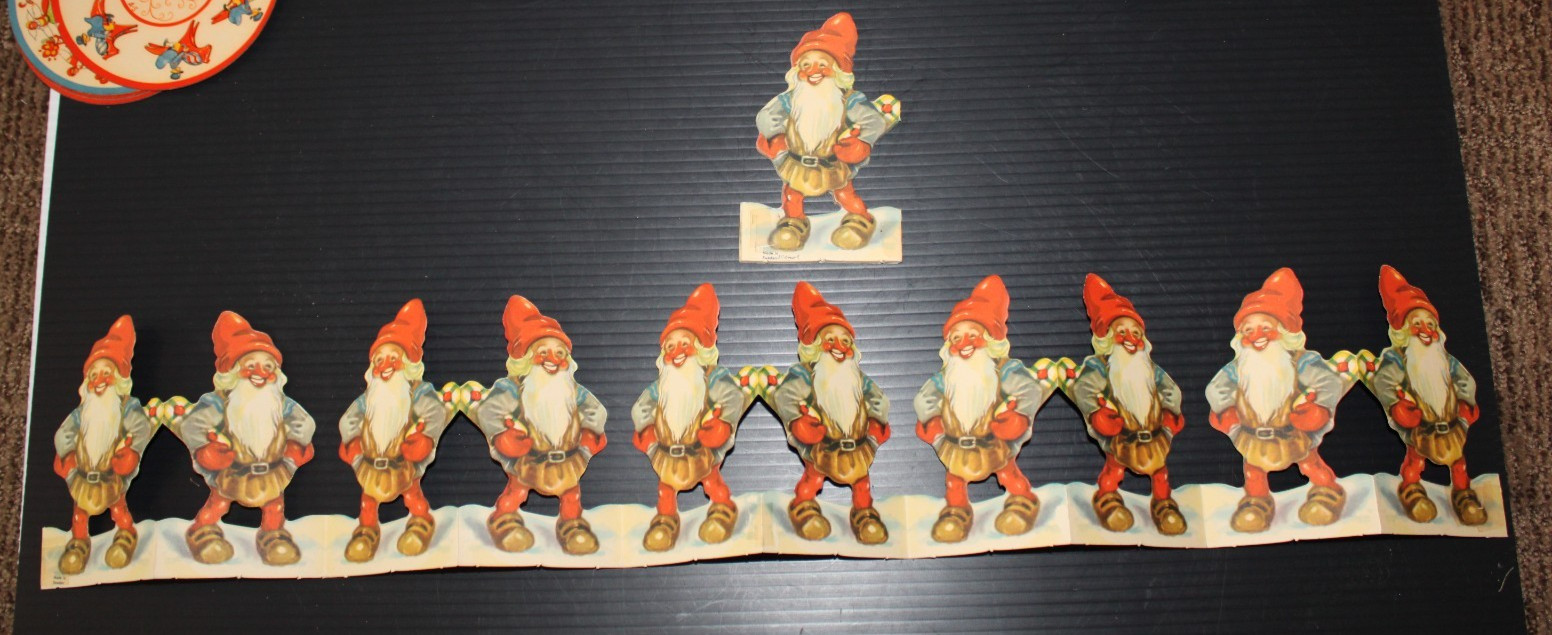 VTG Sweden Norway Tomte Elves Gnome Christmas Die Cut Fold Out Paper Garland x2