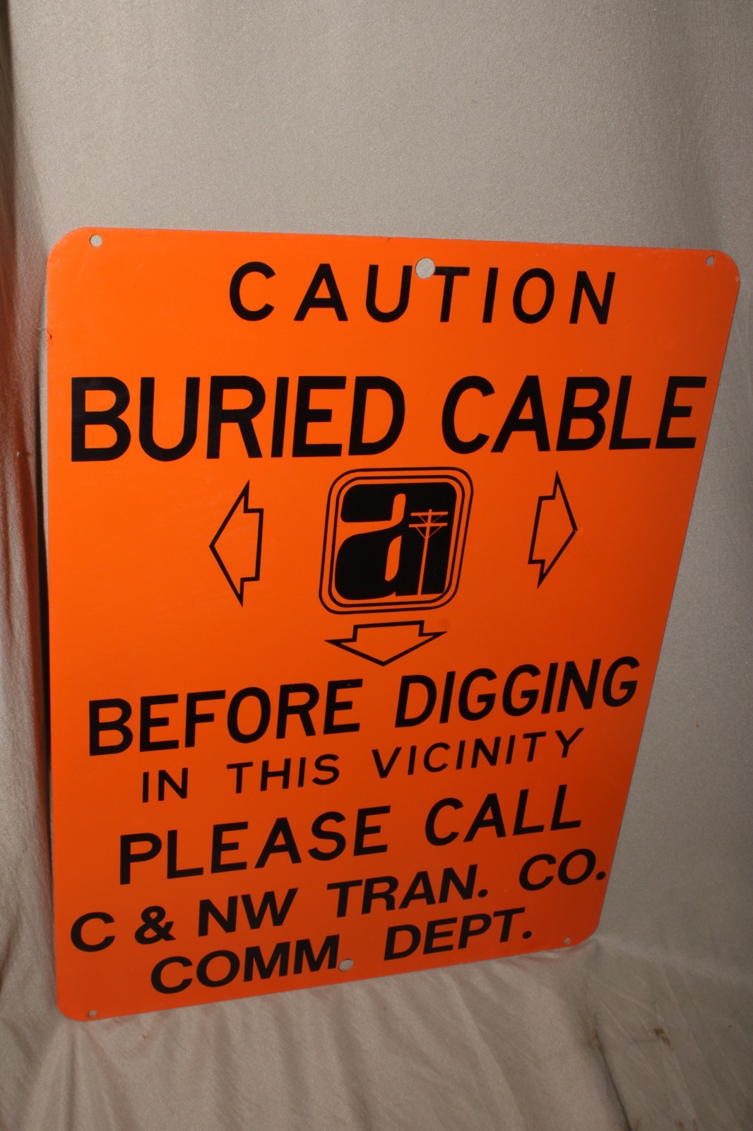VTG C&NW Chicago & Northwestern Railroad Comm Buried Cable Warning Sign 17 x 13