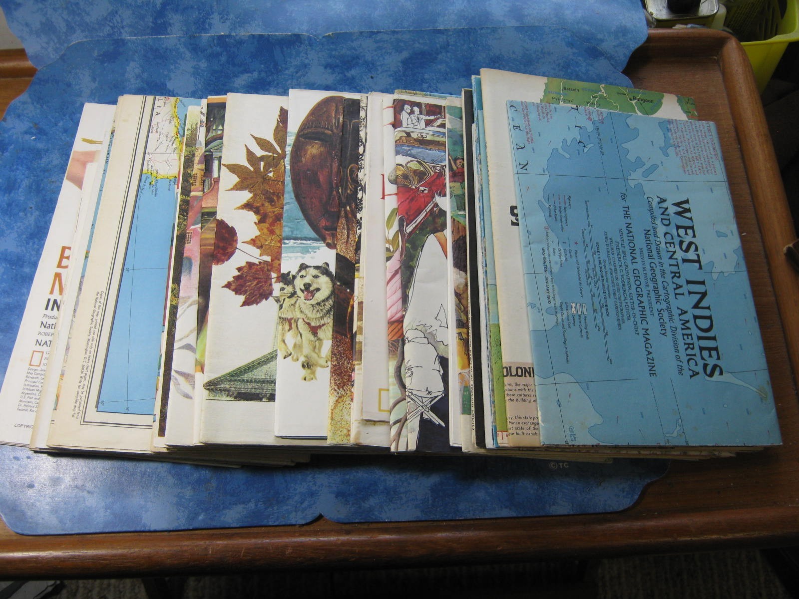 LOT OF 33 NATIONAL GEOGRAPHIC MAPS 1970-1979 No Duplicates