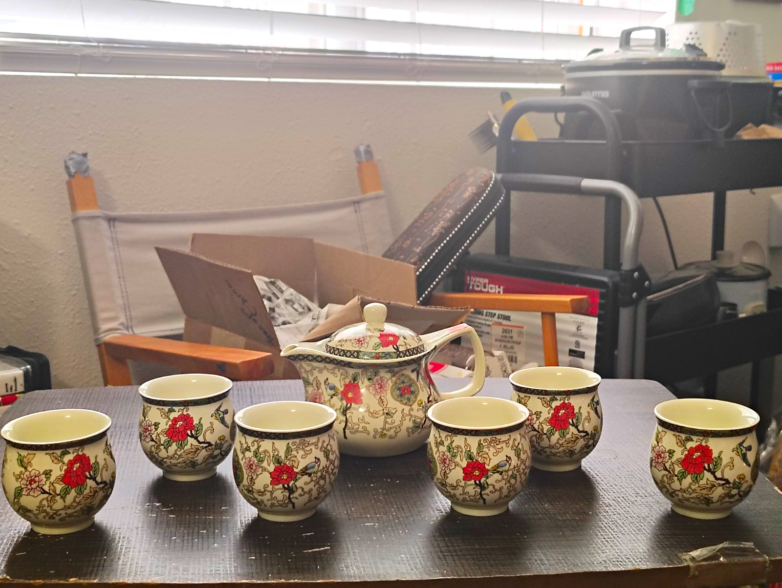 7-piece Beautiful Vintage Chinese Pottery Tea Set. New, Never Used 7-piece Beautiful Vintage Chinese Pottery Tea Set. New, Never Used