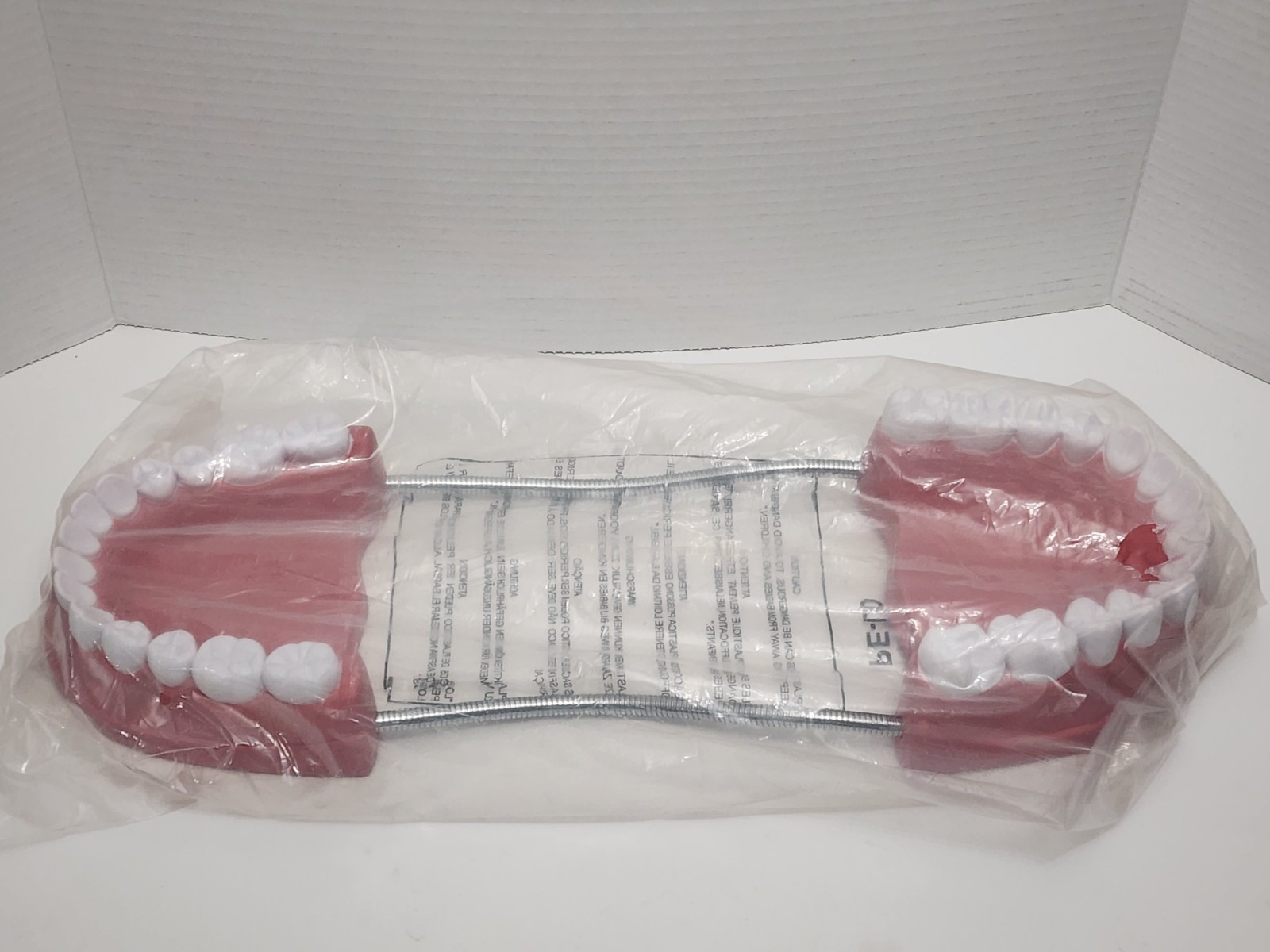 HUGE  Vintage Plastic Set of Display Teeth WELL MADE BENDABLE...JBIN