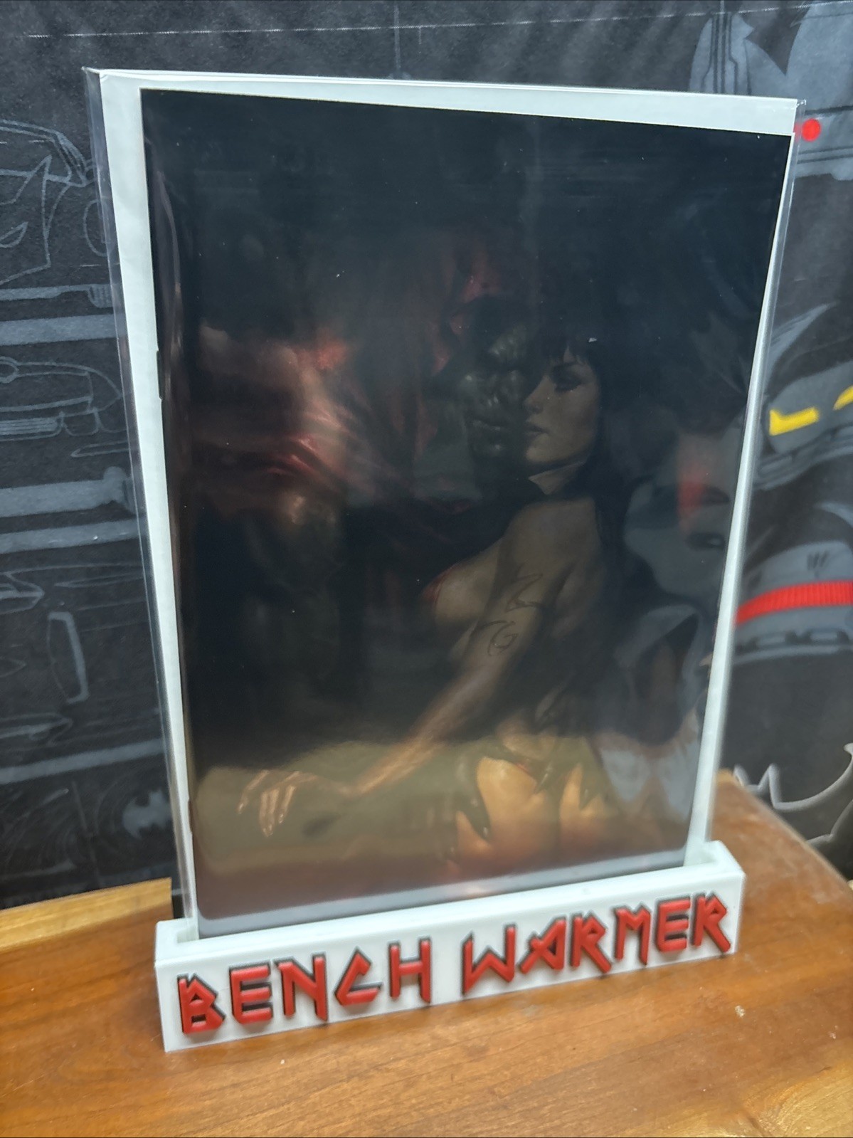 VAMPIRELLA #5 LUCIO PARRILL FOIL VIRGIN VARIANT DRACULINA 1 VAMPIRELLA #5 LUCIO PARRILL FOIL VIRGIN VARIANT DRACULINA 1