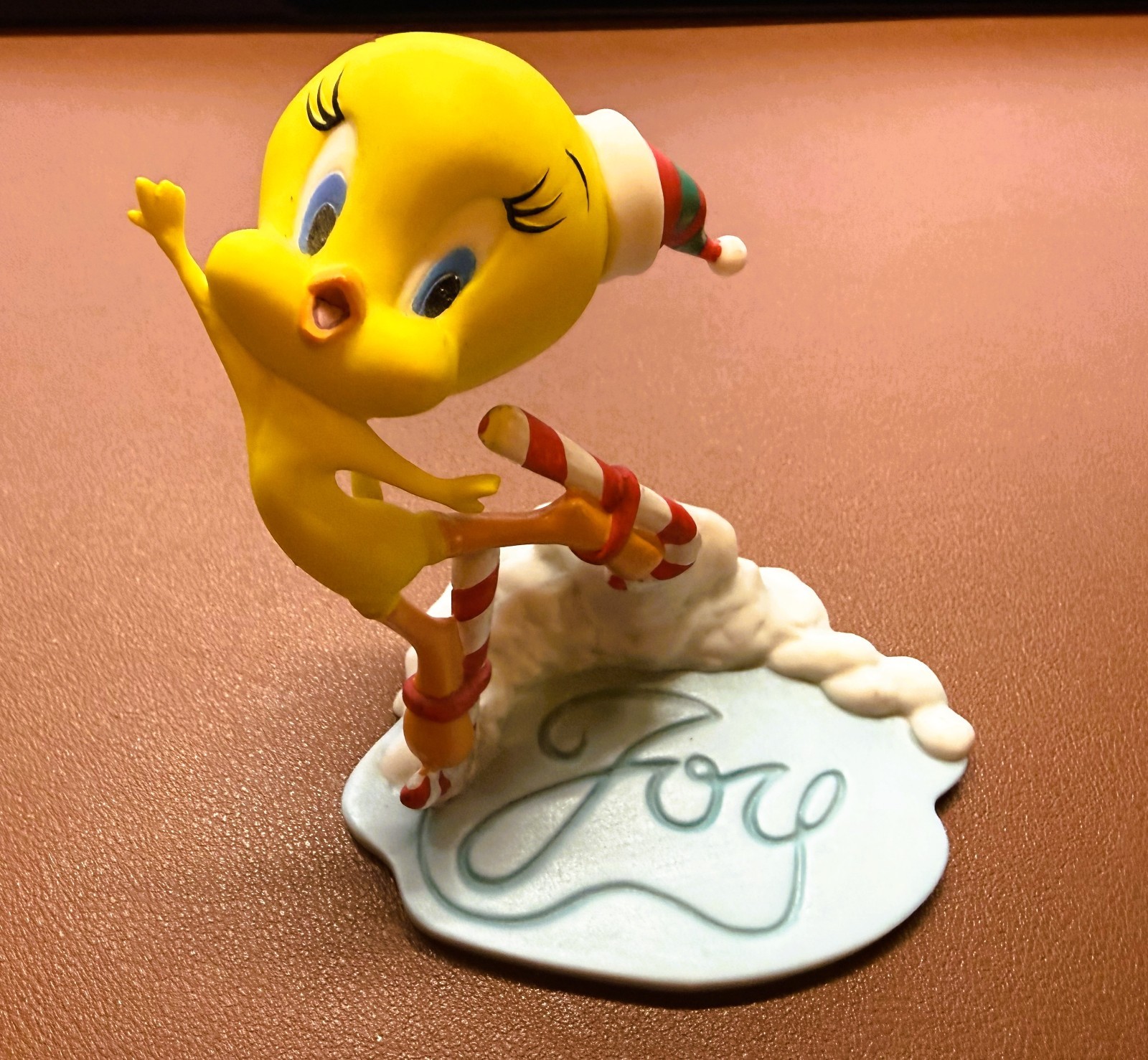 Vintage 1999 Goebel Looney Tunes Tweety Joy Figurine, without original packaging