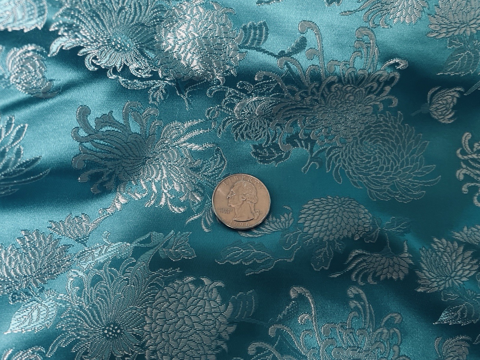 VINTAGE SILK BROCADE 4 YARDS VINTAGE SILK BROCADE 4 YARDS