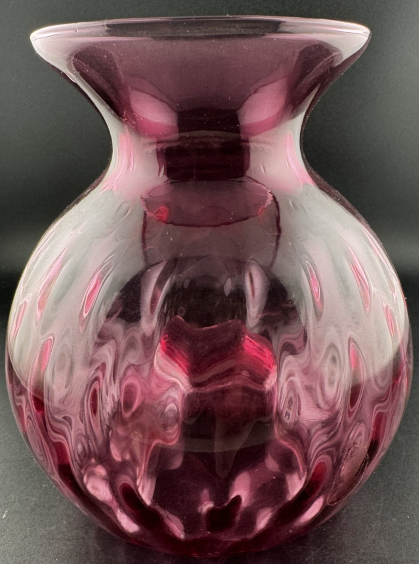 Vintage Amethyst Art Glass Vase – Flared Rim & Optic Pattern – Hand‑Blown