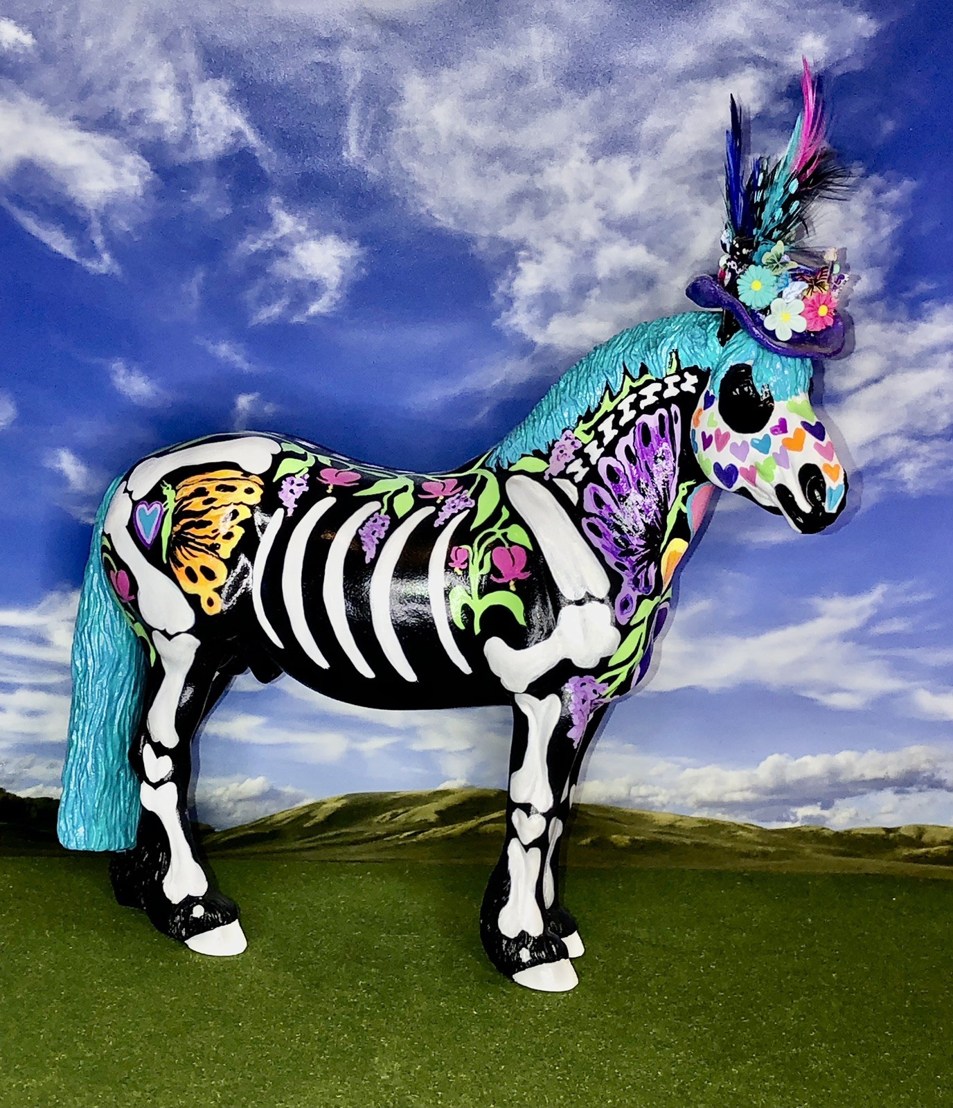 OOAK Breyer cm Custom George Halloween Horse Whimsical Sugar Skull ☠️With Hat🎩 OOAK Breyer cm Custom George Halloween Horse Whimsical Sugar Skull ☠️With Hat🎩
