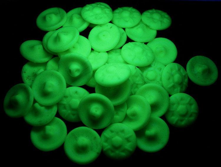 Uranium snowflake glass buttons 18mm Lot 48pcs Vintage Czech