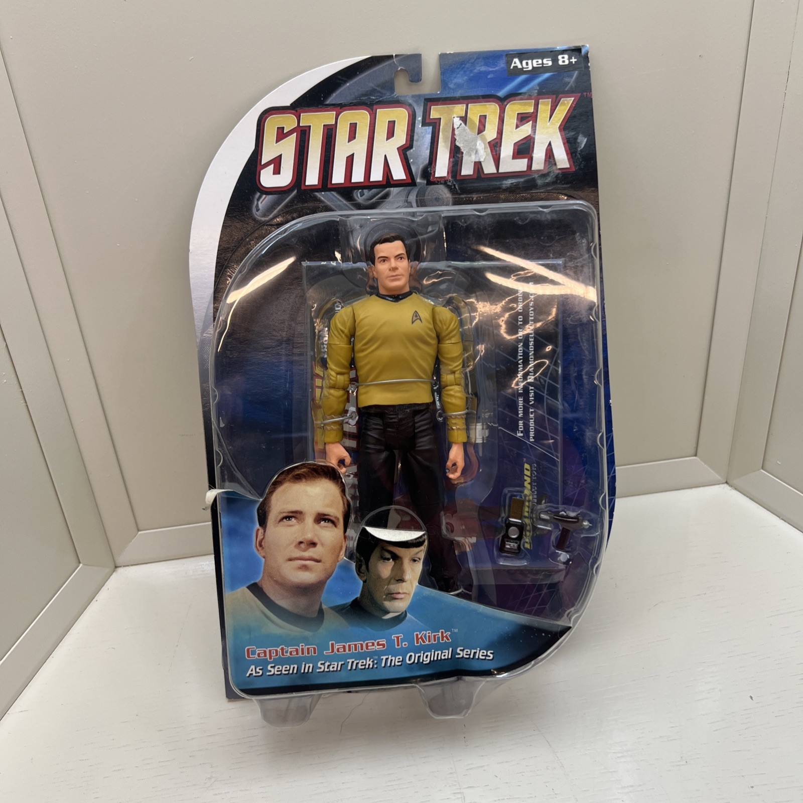 STAR TREK TOS - Captain James T. Kirk Action Figure, Diamond Select, 2008 NIB -