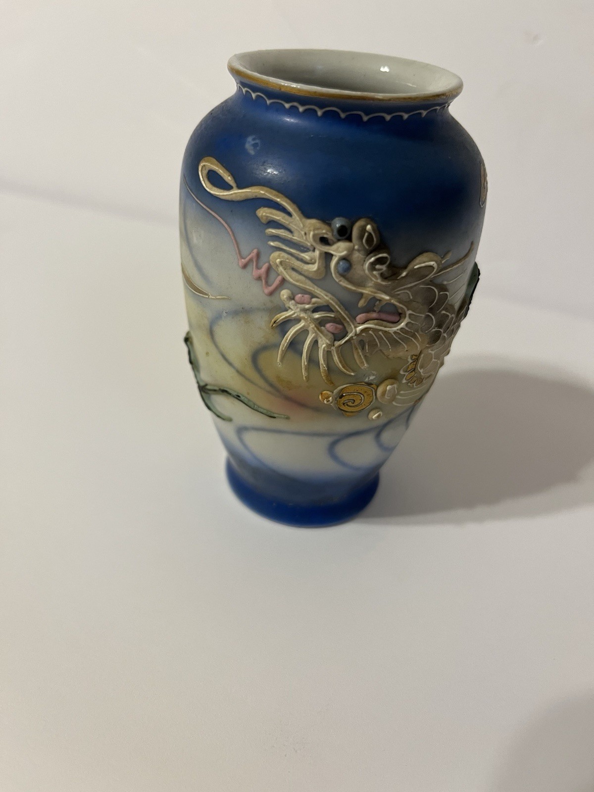 Vintage Dragonware Japan Moriage Porcelain 4 Inch Vase