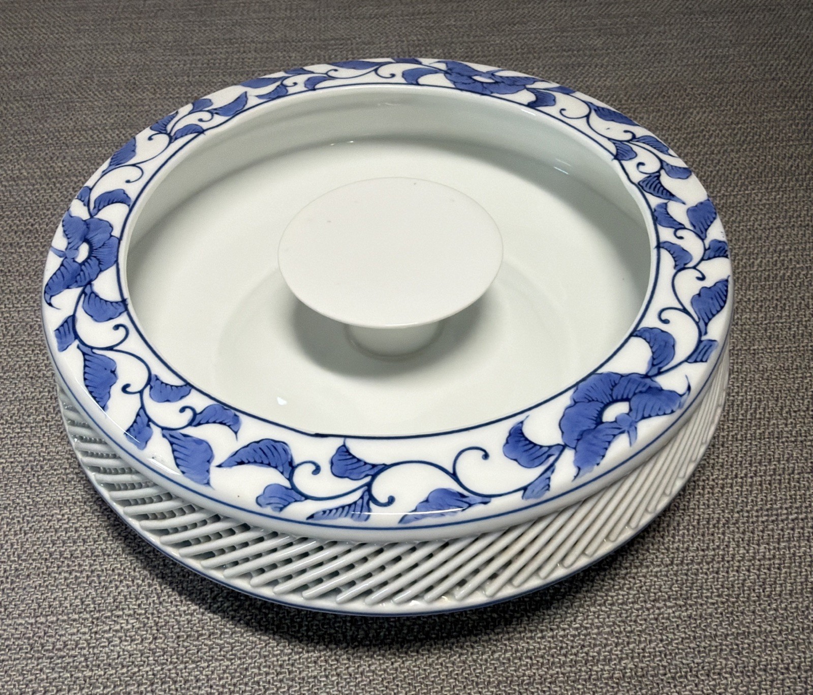 Vtg. Blue & White Porcelain Ashtray W/ Lattice Sides Made In Japan