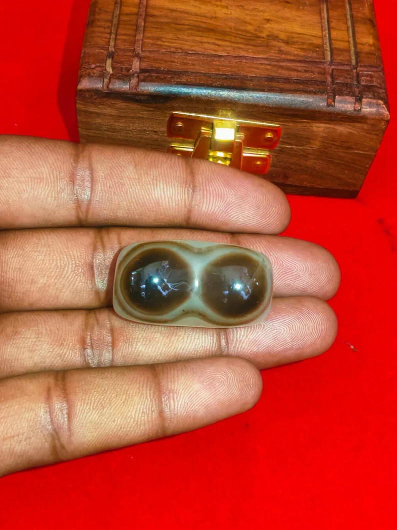 Aghori Made Most Powerful VASHIKARAN - Love ATTRACTION HYPNOTISM Eye Rare
