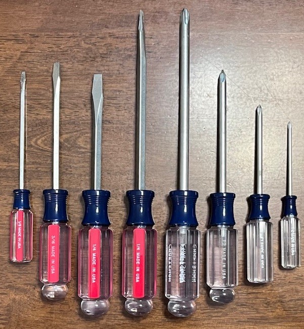 8-Piece Vintage Craftsman Screwdrivers 4 Flathead / 4 Phillips 