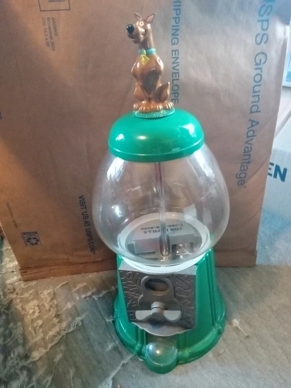 Vintage 2001 Warner Brothers Scooby Doo Green Diecast Magic Gumball Machine Bank