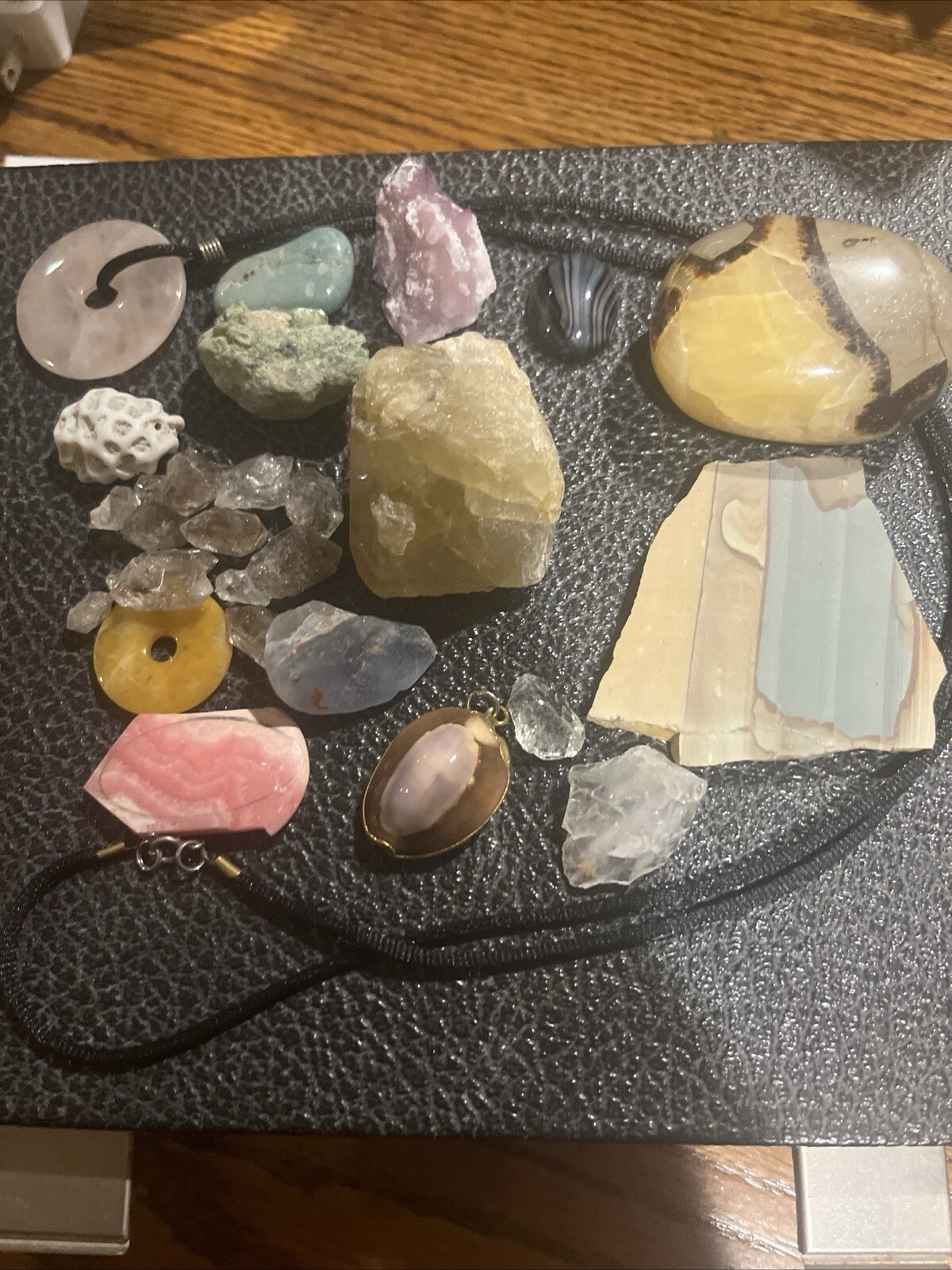 Crystal shell rock Lot
