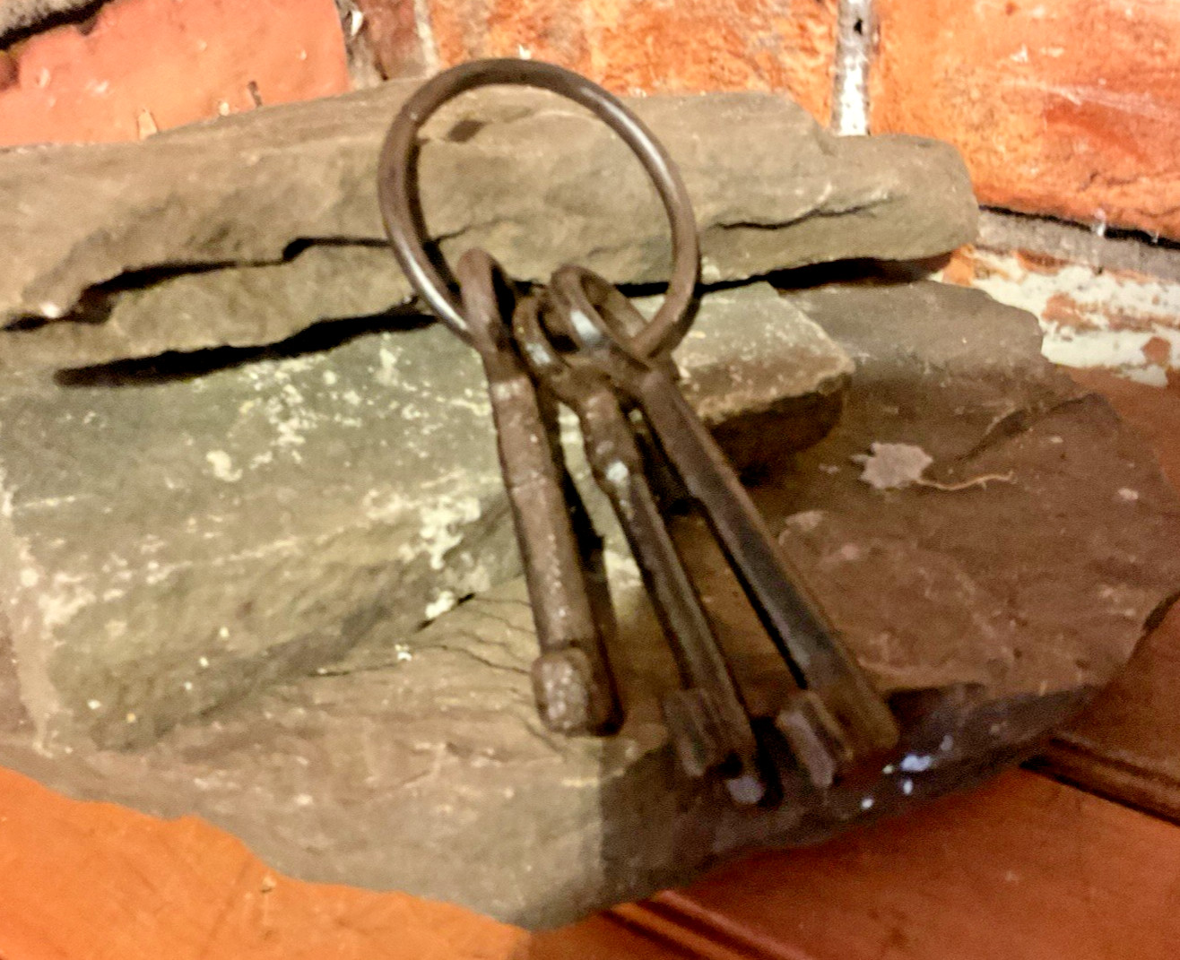 Set of 3 Vintage Style Cast Iron Jailers Keys...Great Home Decor...Ships Free