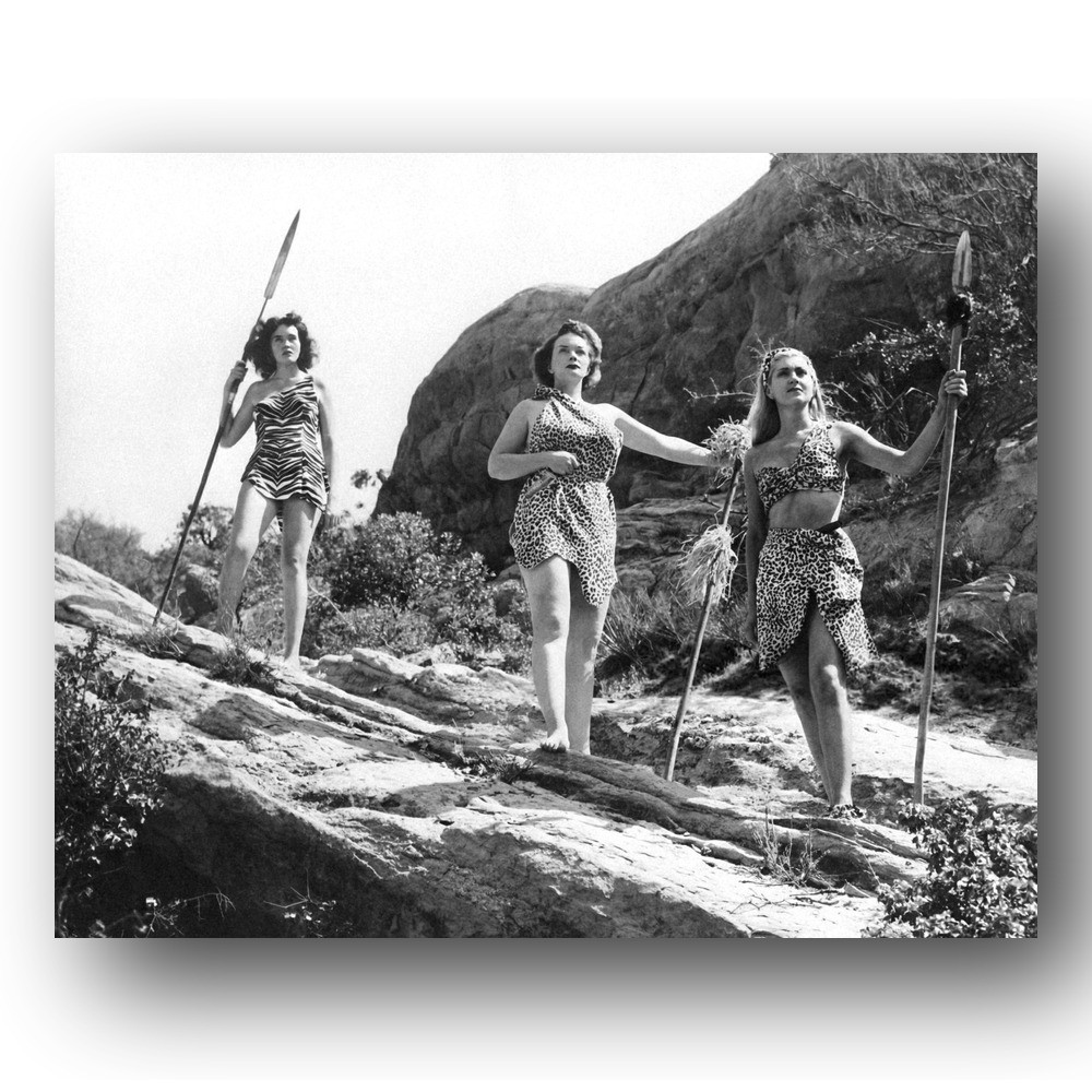 Joan Shawlee, Laurette Luez, Mara Lynn Photo 8x10 Prehistoric 1950 Cavewoman
