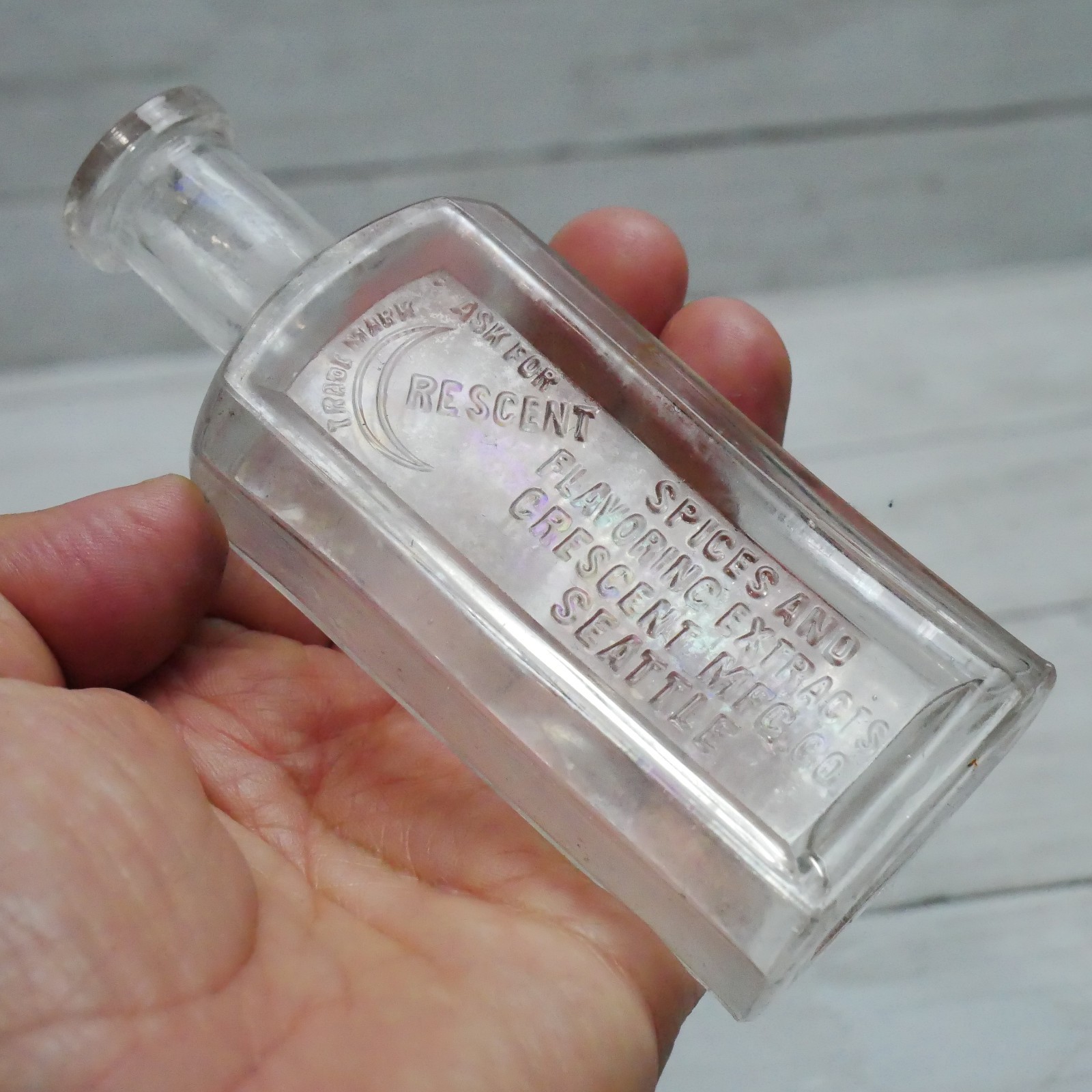 Vintage Spices & Flavoring Crescent Mfg co Seattle Glass Emboss Bottle Cork Top
